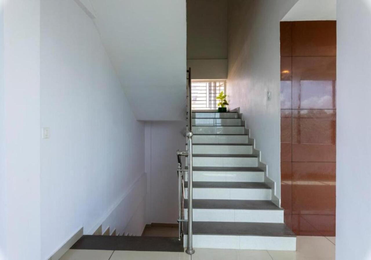 Hotel Airport Avenue Plaza Nedumbassery Exterior foto