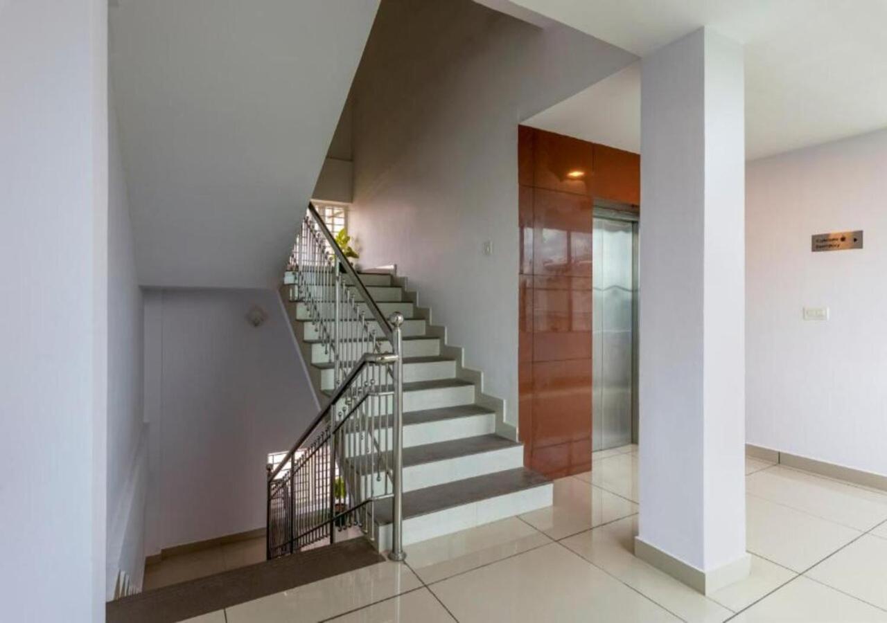 Hotel Airport Avenue Plaza Nedumbassery Exterior foto