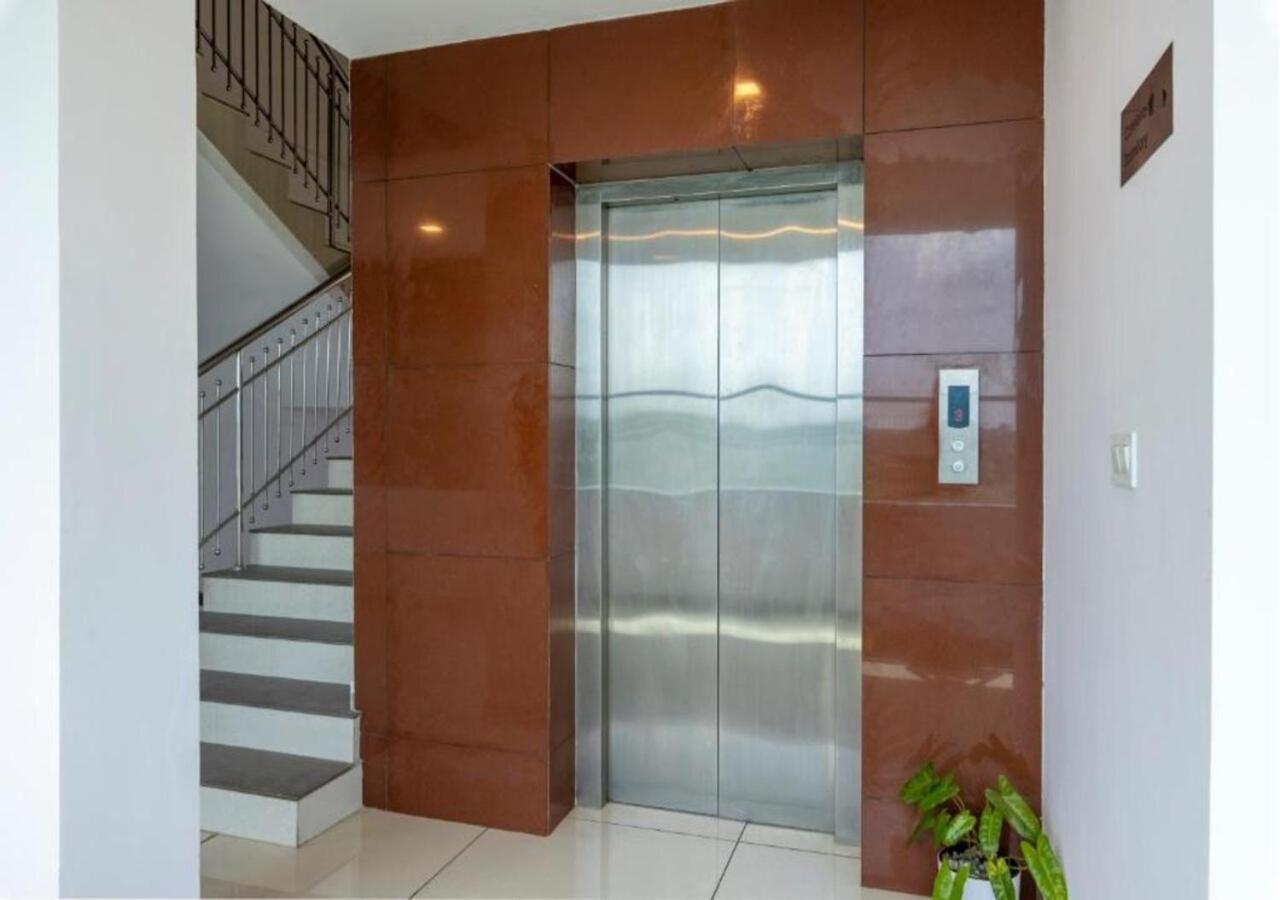 Hotel Airport Avenue Plaza Nedumbassery Exterior foto