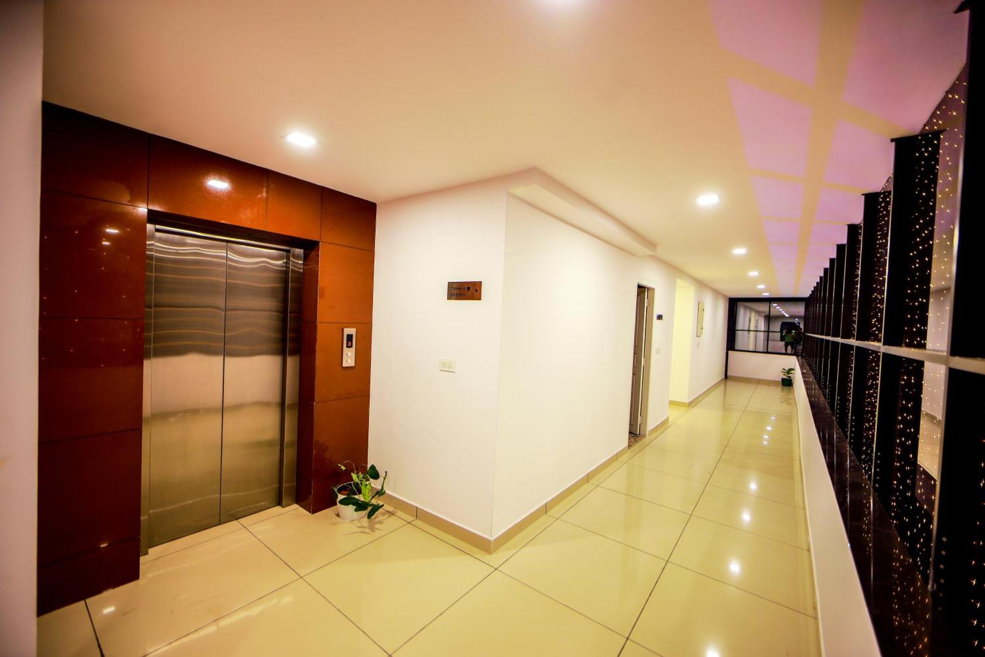 Hotel Airport Avenue Plaza Nedumbassery Exterior foto